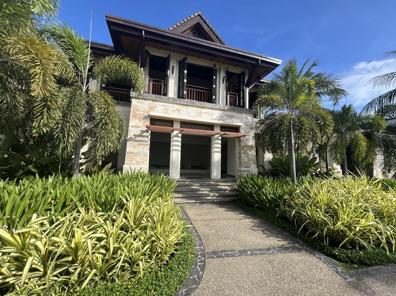 Crimson Mactan Philippinen