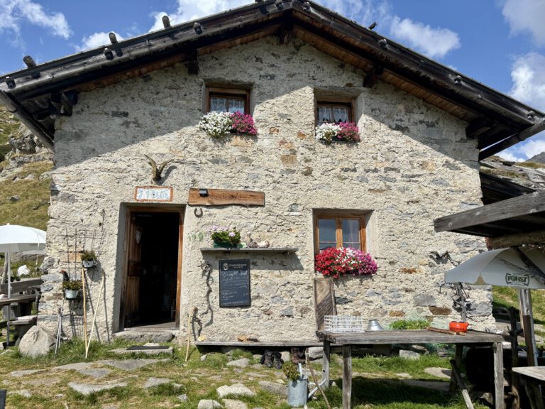 Wanderungen rund um Meran in Südtirol Die Fagelsalm im Passeiertal